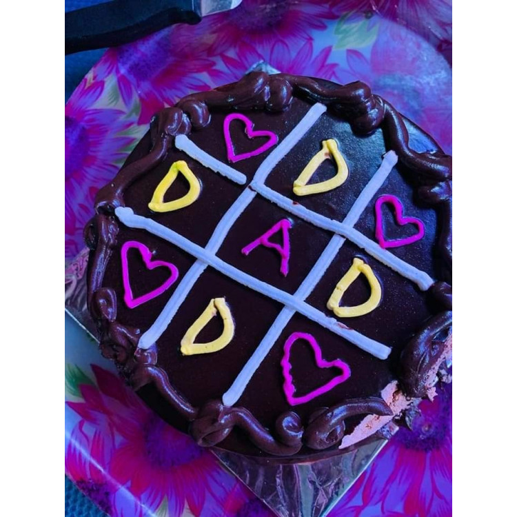 Tic-Tac-Toe Happy Father's Day Cake